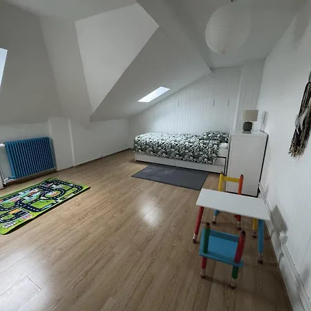 Vakantiehuis Maison Familiale Au Calme, Proche Du Centre