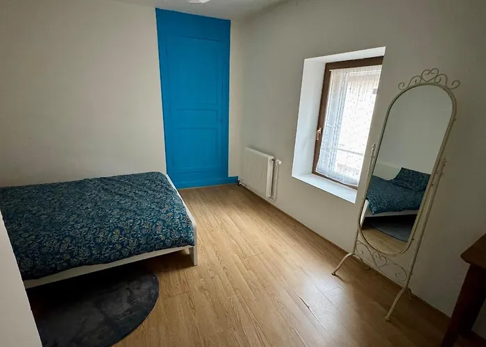 Vakantiehuis Maison Familiale Au Calme, Proche Du Centre *